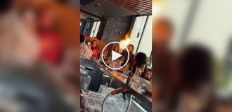 Вогняне шоу в ресторані пішло не за планом