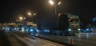 Почему без дальнобойщиков магазины опустеют за трое суток (12 фото)