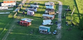 71-летняя американка создала поселение только для женщин (3 фото)