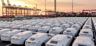 The Chinese produce 2 times more cars than they can sell (2 photos)
