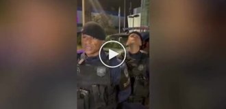 Полицейский после рейда привлек внимание странным поведением