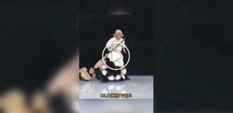 Японские телешоу умели удивлять задолго до появления нейросетей