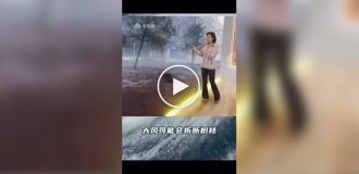 Weather forecast on Chinese TV