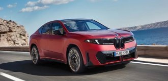 BMW представила электрическое кросс-купе iX4 (5 фото)