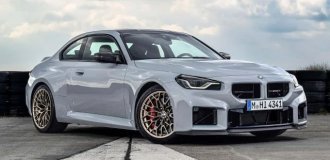 BMW показали новую M2 CS: самое мощное заднеприводное авто М-серии (4 фото)