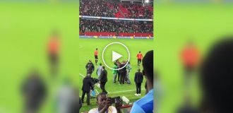 Футбольный тренер считает, что его команда проиграла из-за магии вуду