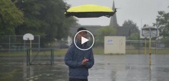 Канадец создал летающий робо-зонт