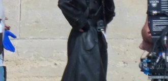 «Уэнсдей» возвращается: опубликованы первые кадры со съемок нового сезона (8 фото)