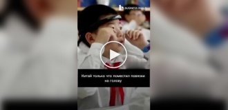 Китайских школьников обязали носить повязки, которые отслеживают, кто из детей халтурит