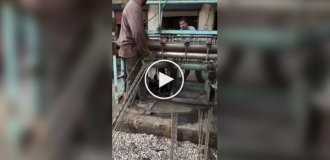 Metal weaving