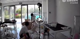 В Китае электрокар Xiaomi сам завелся и уехал от хозяина