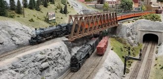 Чоловіки понад 60 років будували модель залізниці (5 фото + 1 відео)