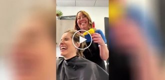 Hairdressers played a prank on their clients