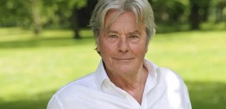 “It’s too early to treat as if he died”: Alain Delon’s daughter showed what the legend looks like (3 photos)
