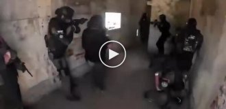 В Англии игрок выиграл матч по страйкболу, используя только нож