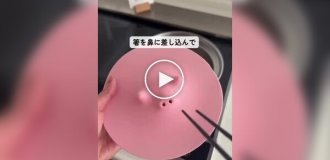 A funny silicone lid