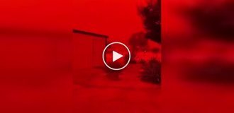 В Австралии из-за тропического циклона Нарелл небо окрасилось в красный цвет