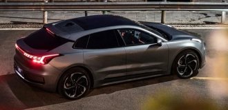 Zeekr recalls model 001 due to a defective battery (10 photos)