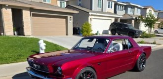 Парень превратил «Мустанг» 1966 года в Tesla (3 фото + 3 видео)