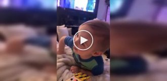 Ребенок внезапно сменил приоритеты во время пробежки