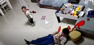 Сестра вовремя поймала брата