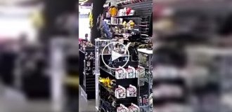 Неудачная попытка скрыться: преступника выдал рюкзак