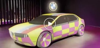 BMW показала концепт седана Vision Dee, який змінює колір