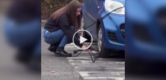 Попытка накачать колесо