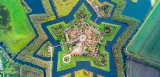 Форт Бауртанге (8 фото)