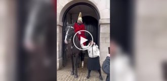 Here are the daily trials that befall the Royal Guard in the UK