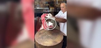 In Turkey, they prepared an unusual kebab with dozens of layers