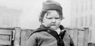 История Джона Уилсона Уэбба — самого большого ребенка в мире (5 фото)