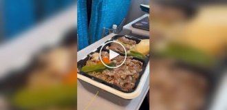 В поездах Японии пассажирам дают саморазогревающуюся еду