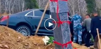 Бизнесмена похоронили вместе с его Mercedes