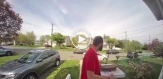 A pizza delivery man stops a police chase with a kick