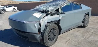 The sunken Tesla Cybertruck will be put up for auction (5 photos)