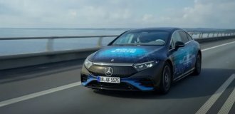 Электромобиль Mercedes-Benz с твердотельной батареей проехал 1205 км подзарядки (4 фото)