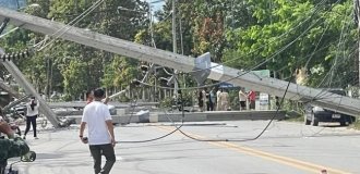 Сбил 1 столб, а упало 52, раздавив множество домов и машин (7 фото + 1 видео)