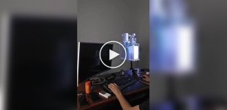 3D modeling with a holographic fan