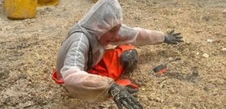 Money has no smell: a girl quit her office job and became a sewage worker (12 photos)