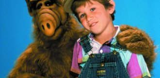 One of the actors from the series “Alf” has died (4 photos)