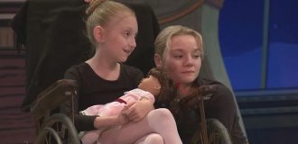 Невиліковно хвора дівчинка зіграла в «Лускунчику» та здобула найвищу нагороду балетної трупи (6 фото + 1 відео)
