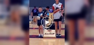 У него была тактика и он ее придерживался