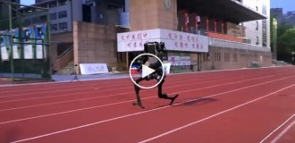 Китайская компания показала самого быстрого робота