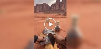 Вкусный обед в пустыне