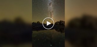 The Earth is spinning: A stunning timelapse of the starry sky over a river