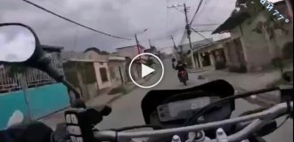 Police set off in pursuit of kidnappers in Ecuador