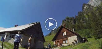 Політ на вінгсьюті над коморами в Швейцарії зі швидкістю 160 кмч