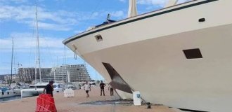 Saudi prince crashed a $91 million superyacht into a pier (3 photos)