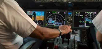 Пилот American Airlines поделился скриншотом зарплаты — у всех отвисла челюсть (4 фото)